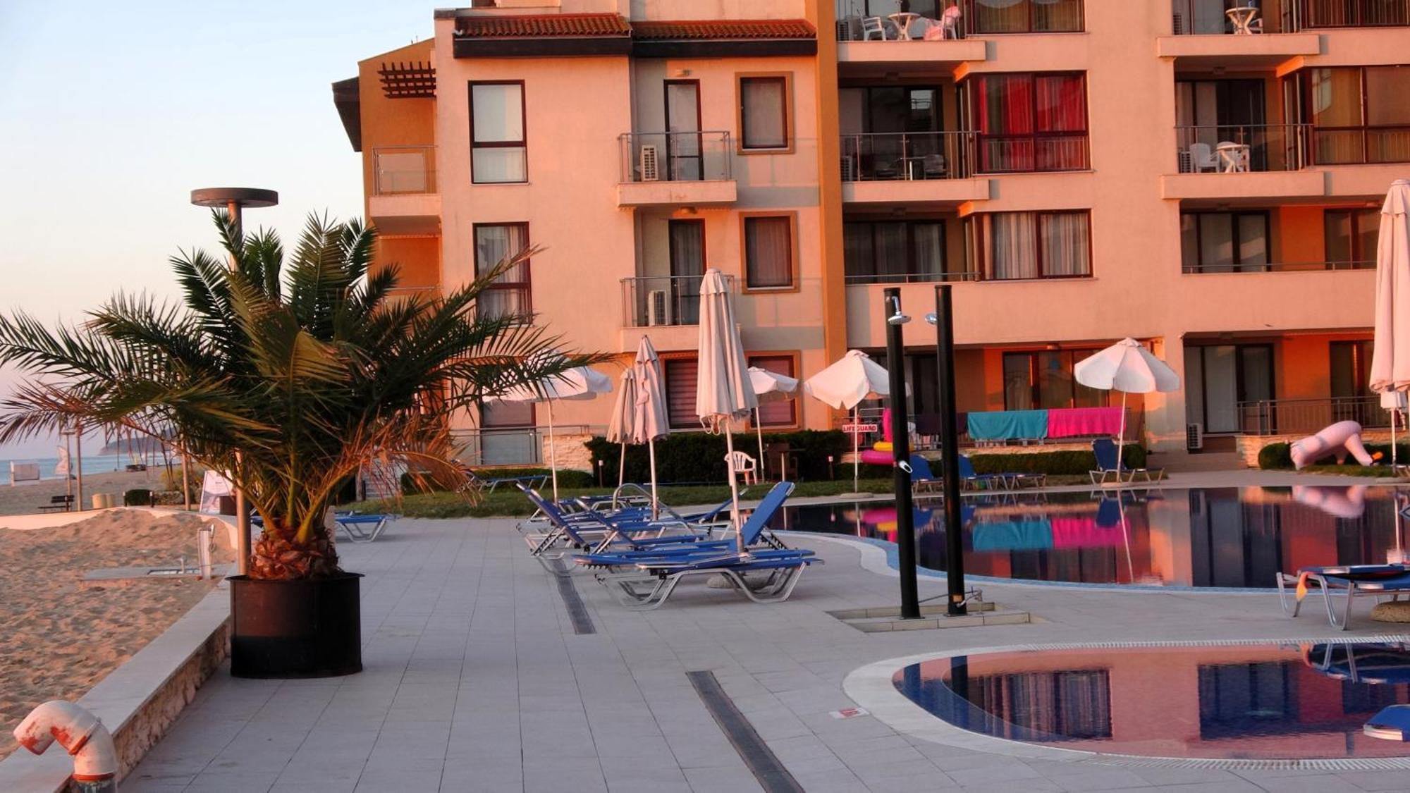 Seafront Apartment Im Obzor Beach Resort Exterior photo